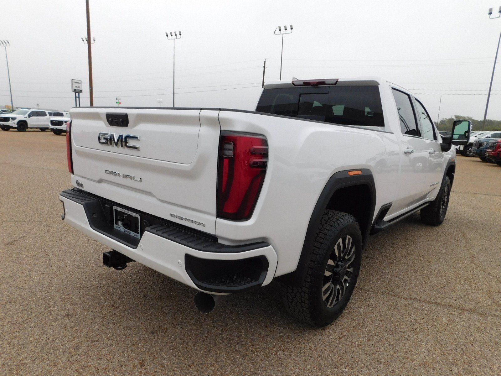 2025 GMC Sierra 2500HD Denali Ultimate 2