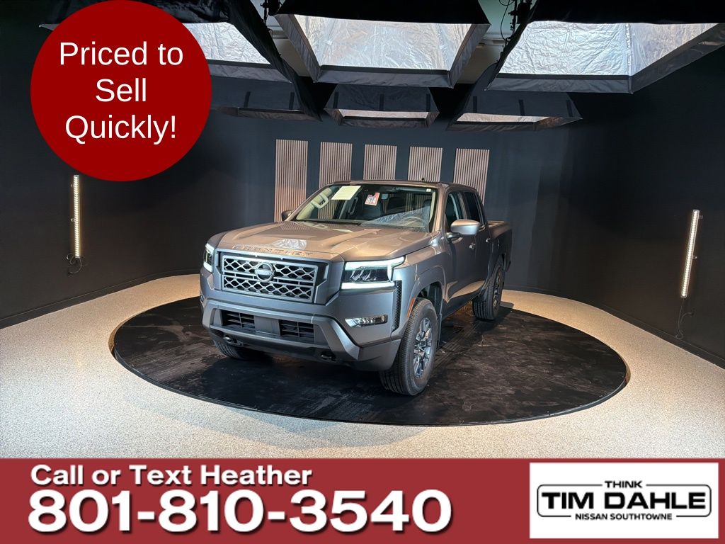 Gray (Gun Metallic) 2024 Nissan Frontier Pickup Truck Four-Wheel Drive 9-Speed Automatic Overdrive