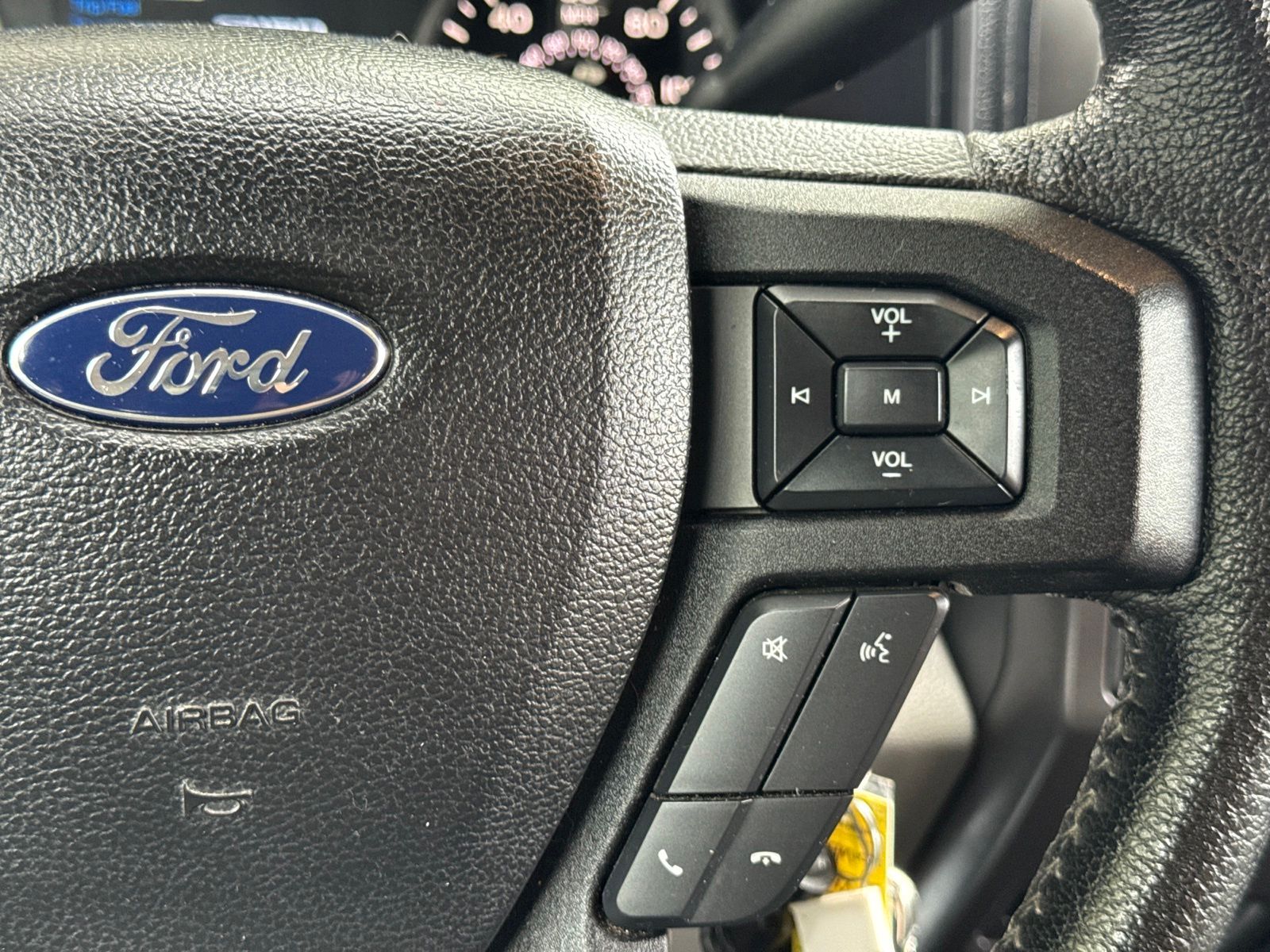 Used 2015 Oxford White Ford XLT image 46