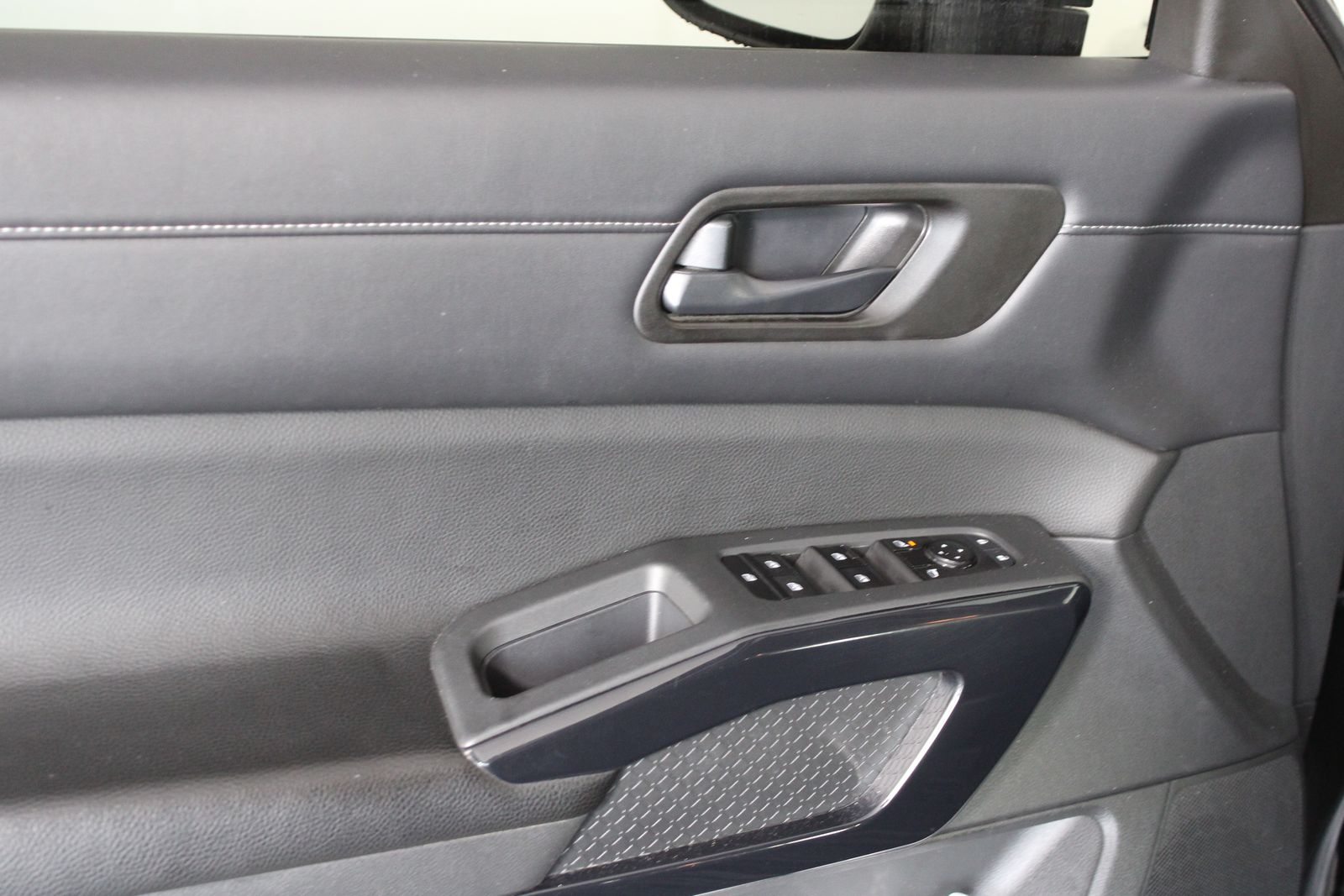 Used 2024 Black Nissan SV image 14