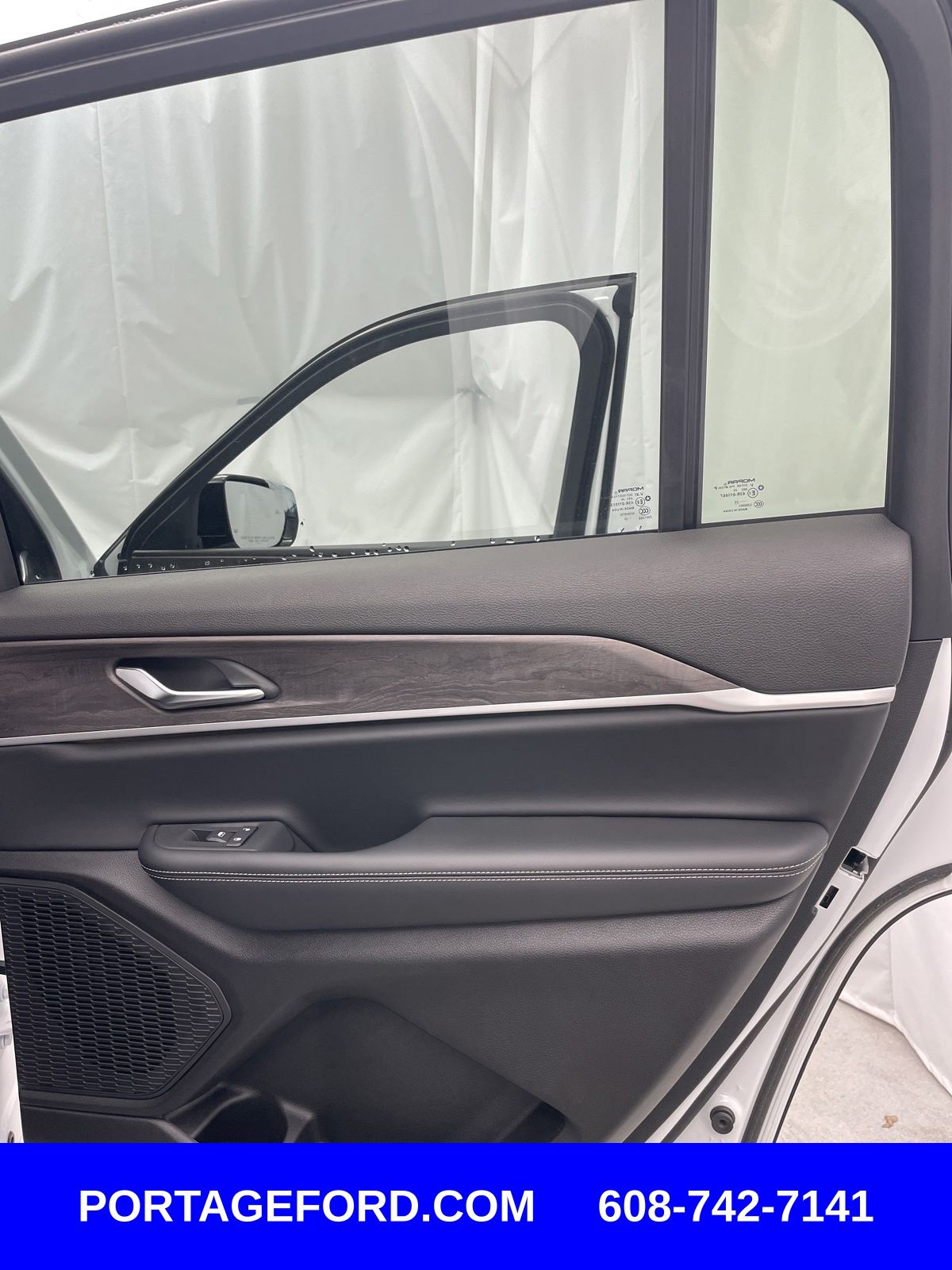 2025 Jeep Grand Cherokee L Limited - Photo 27