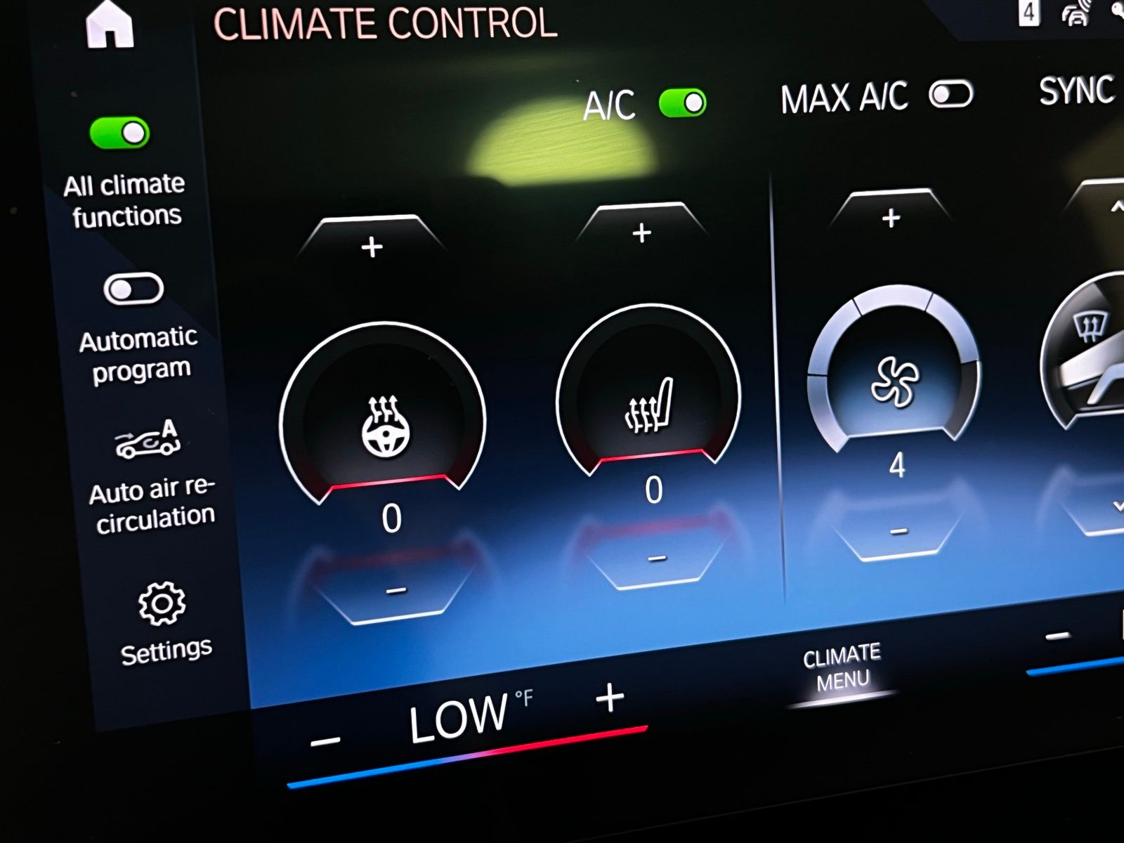 Thumbnail: 2023 BMW X1 - 22