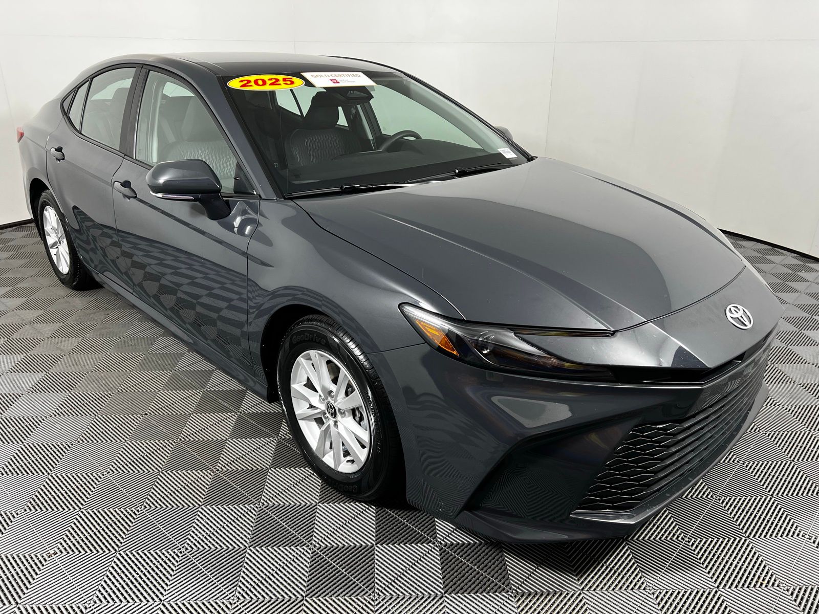 Thumbnail: 2025 Toyota Camry - 3