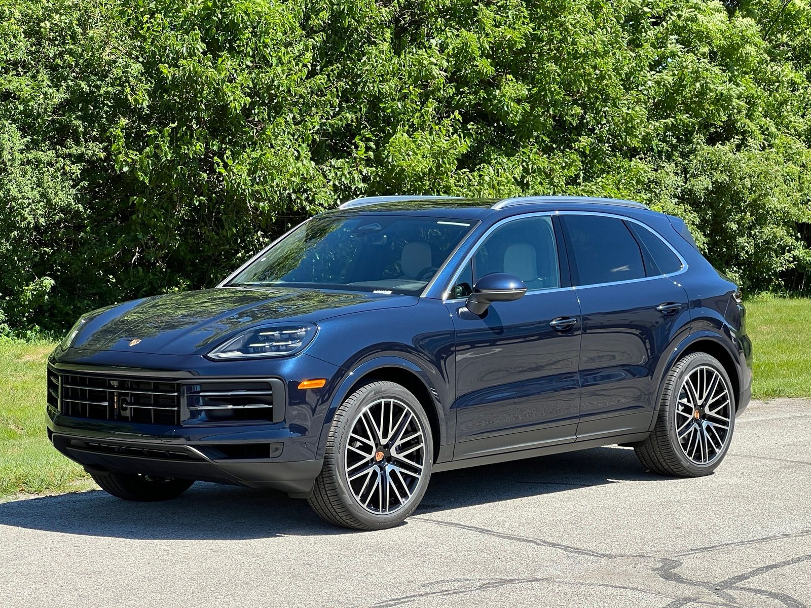 Algarve Blue Metallic 2026 Porsche Cayenne AWD SUV / Crossover All-Wheel Drive 8-Speed Automatic