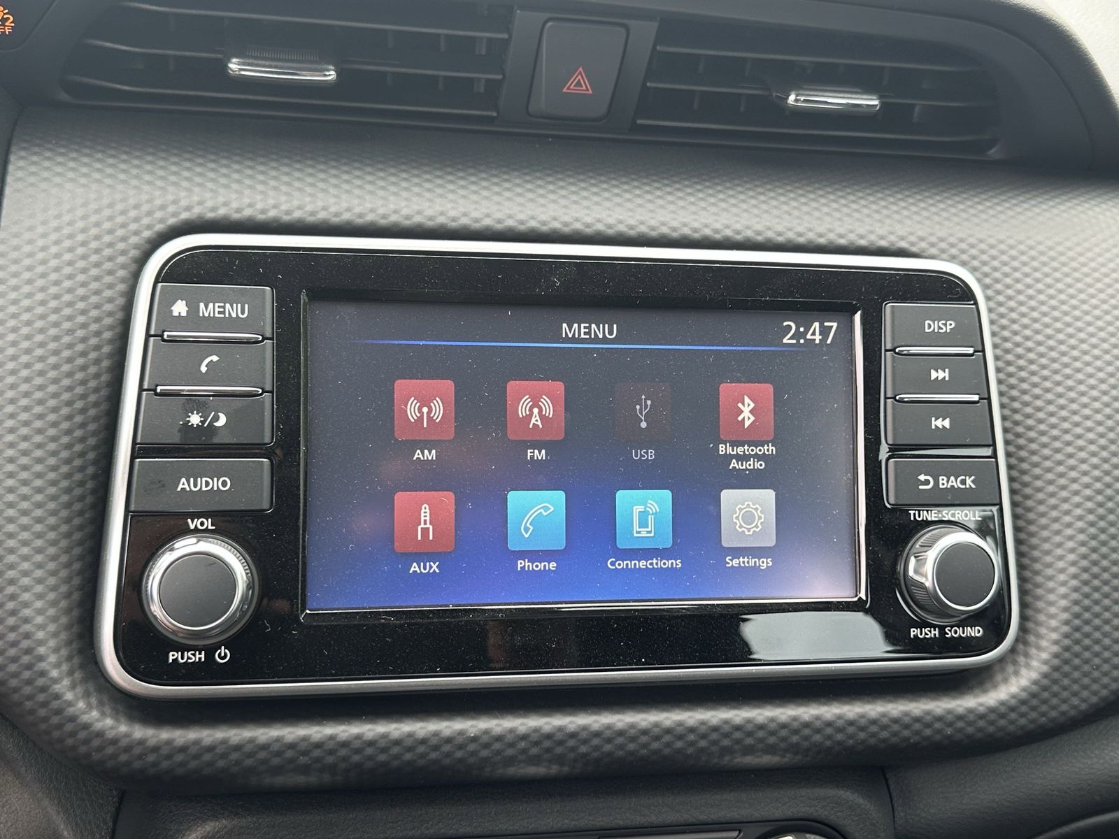 2025 Nissan Kicks Play S photo 5