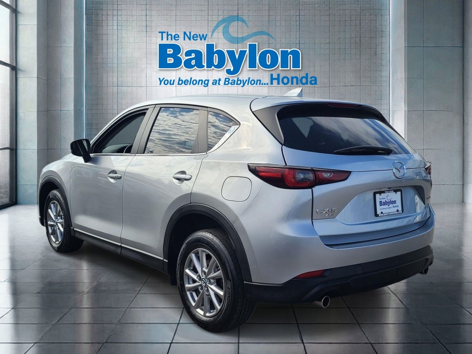 View vehicle photo 3