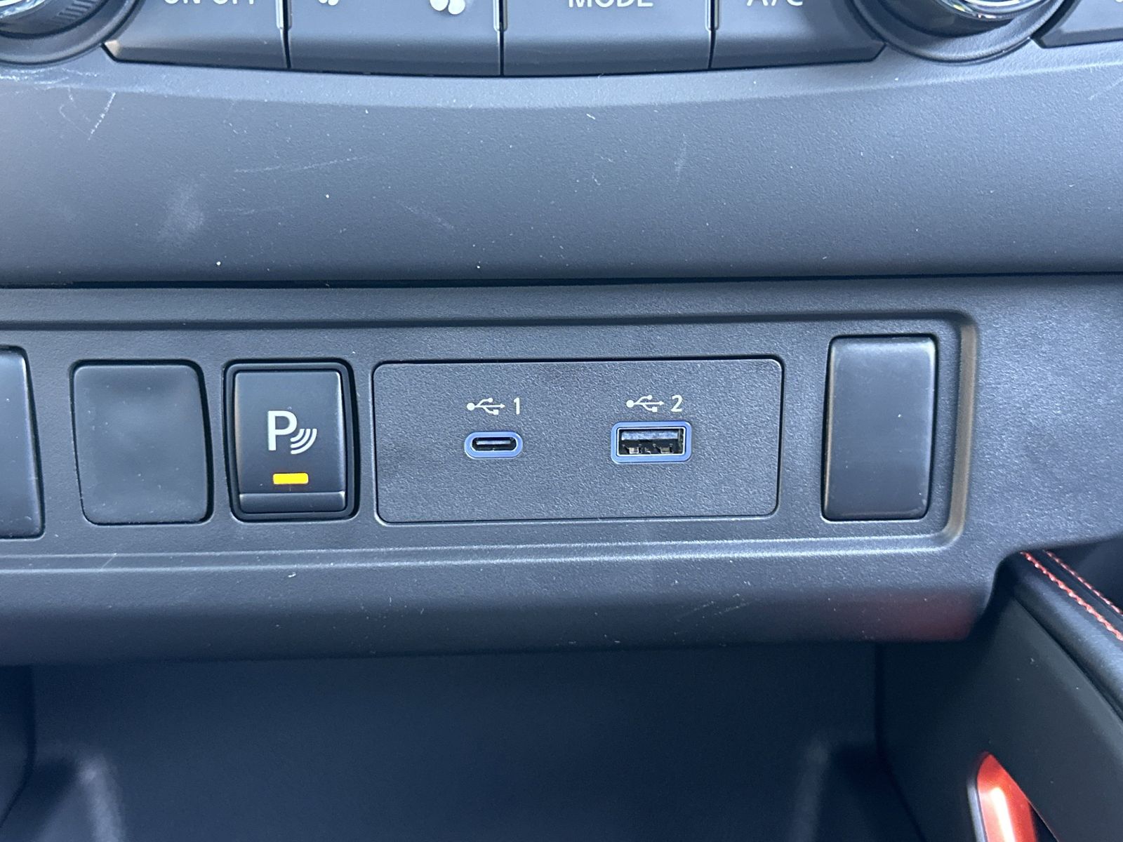 2025 Nissan Frontier PRO-4X photo 9