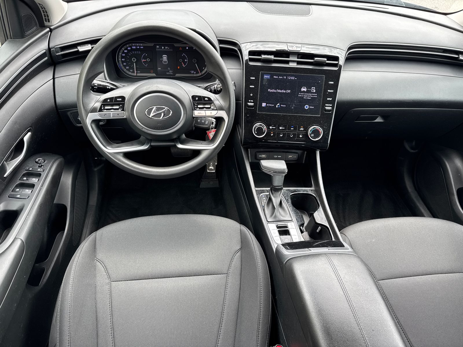 Used 2024 Silver Hyundai SE image 22