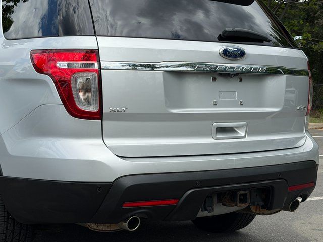 Used 2014 Silver Ford XLT image 31