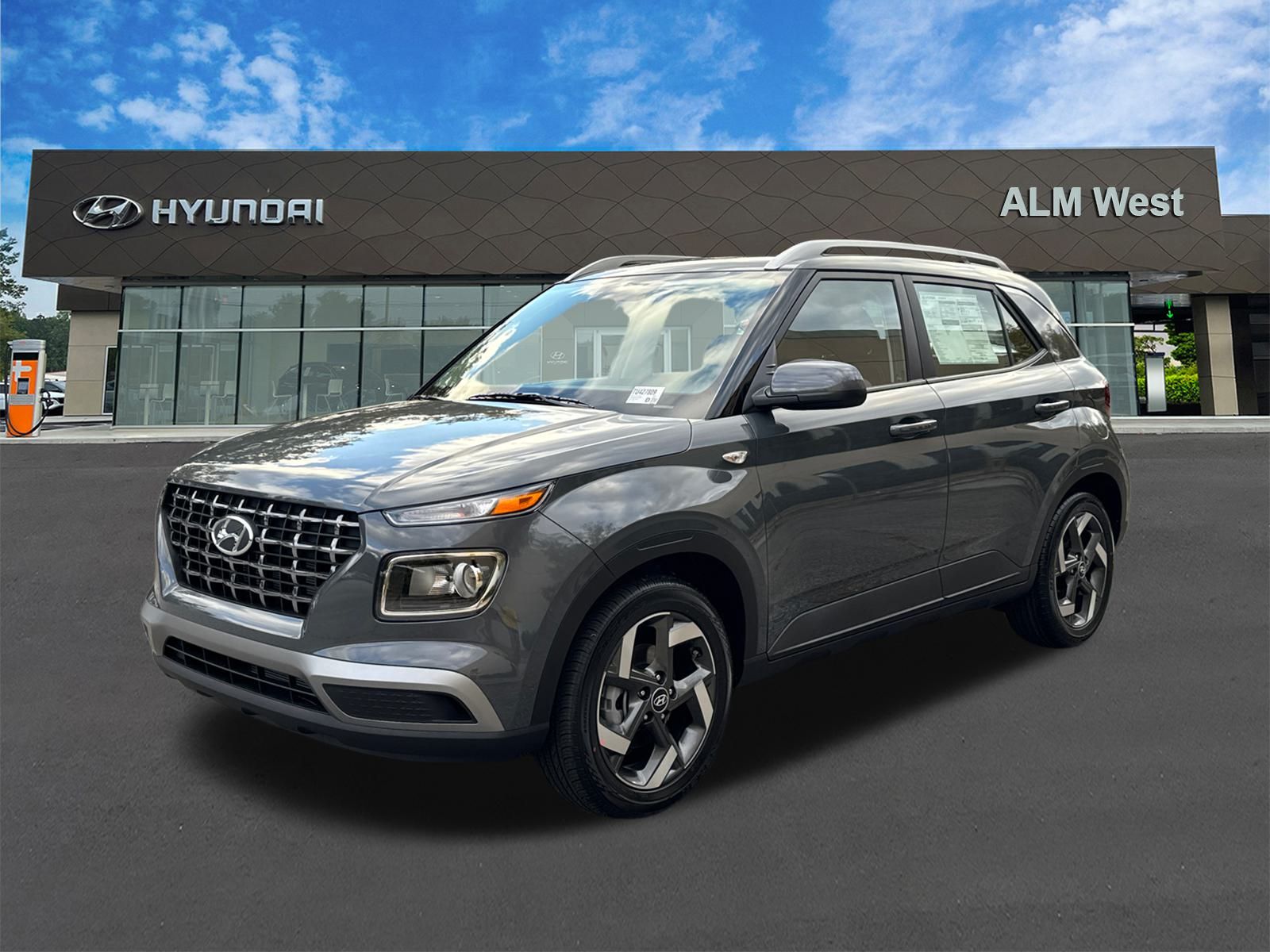 2026 Hyundai Venue SEL w/ 2-Tone Roof IVT's photo
