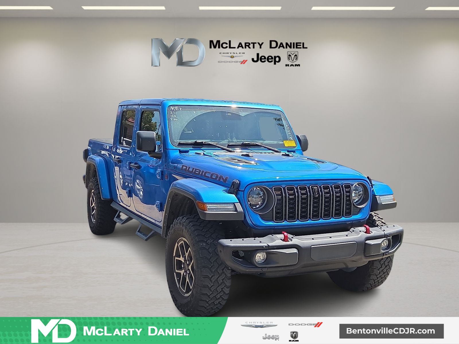 Hydro Blue Pearlcoat 2024 Jeep Gladiator Pickup Truck Four-Wheel Drive 8-Speed Automatic