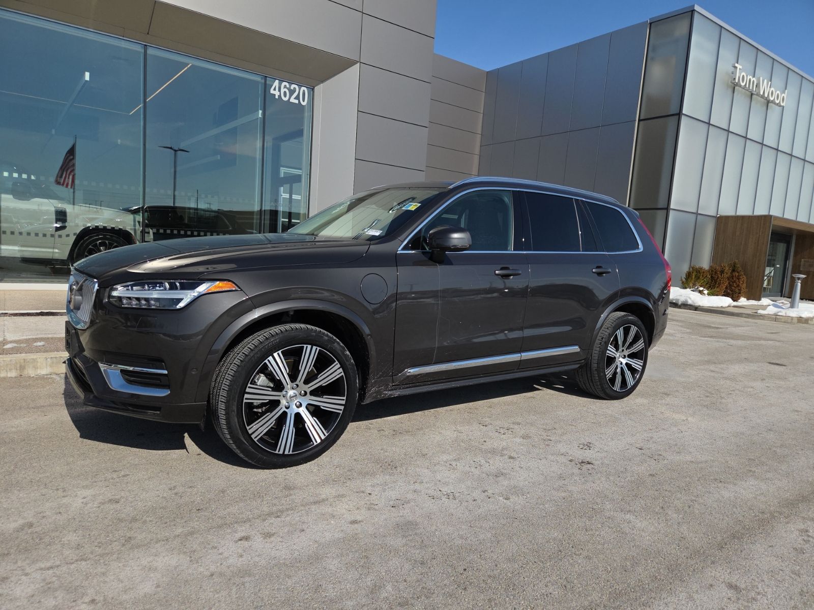 2024 Volvo XC90 Recharge T8 Plus Bright Theme 7-Passenger eAWD