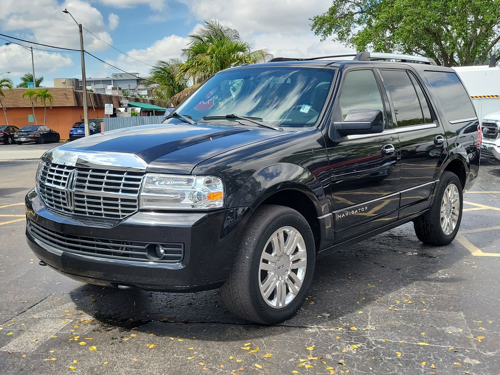 2012 Lincoln Navigator RWD