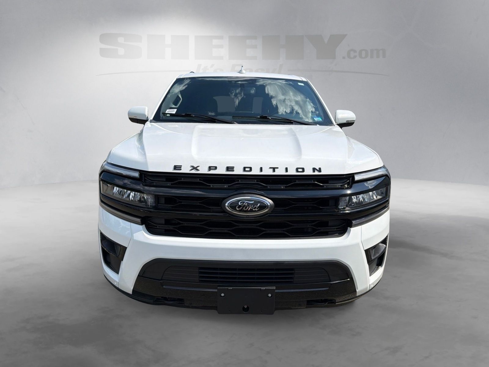 Certified Used 2023 Oxford White Ford Limited image 17