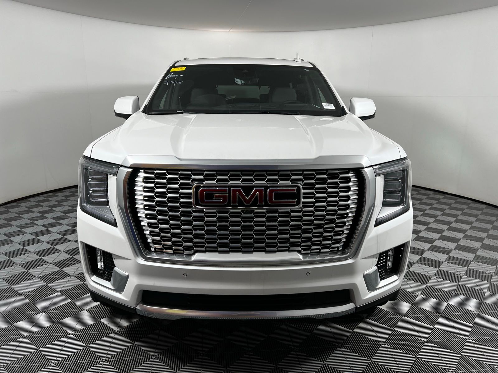 2024 GMC Yukon Denali 2