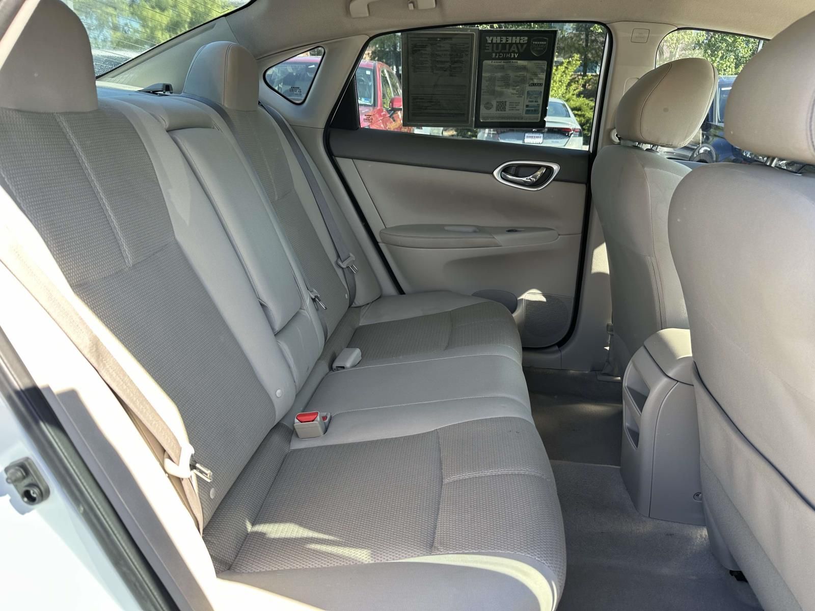 Used 2014 White Nissan S image 35