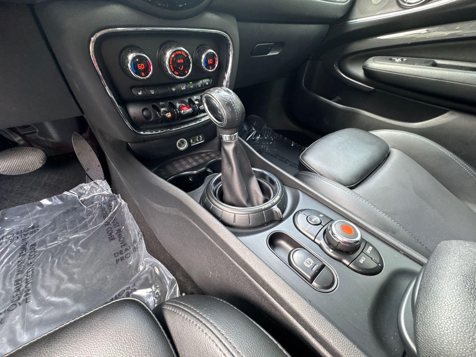 Used 2017 Silver MINI Clubman image 29
