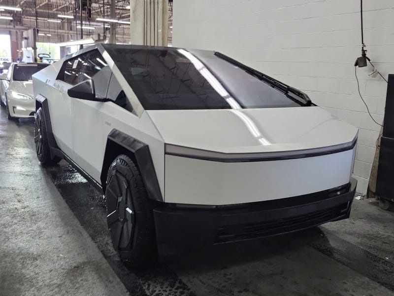 2024 Tesla Cybertruck Cyberbeast's photo