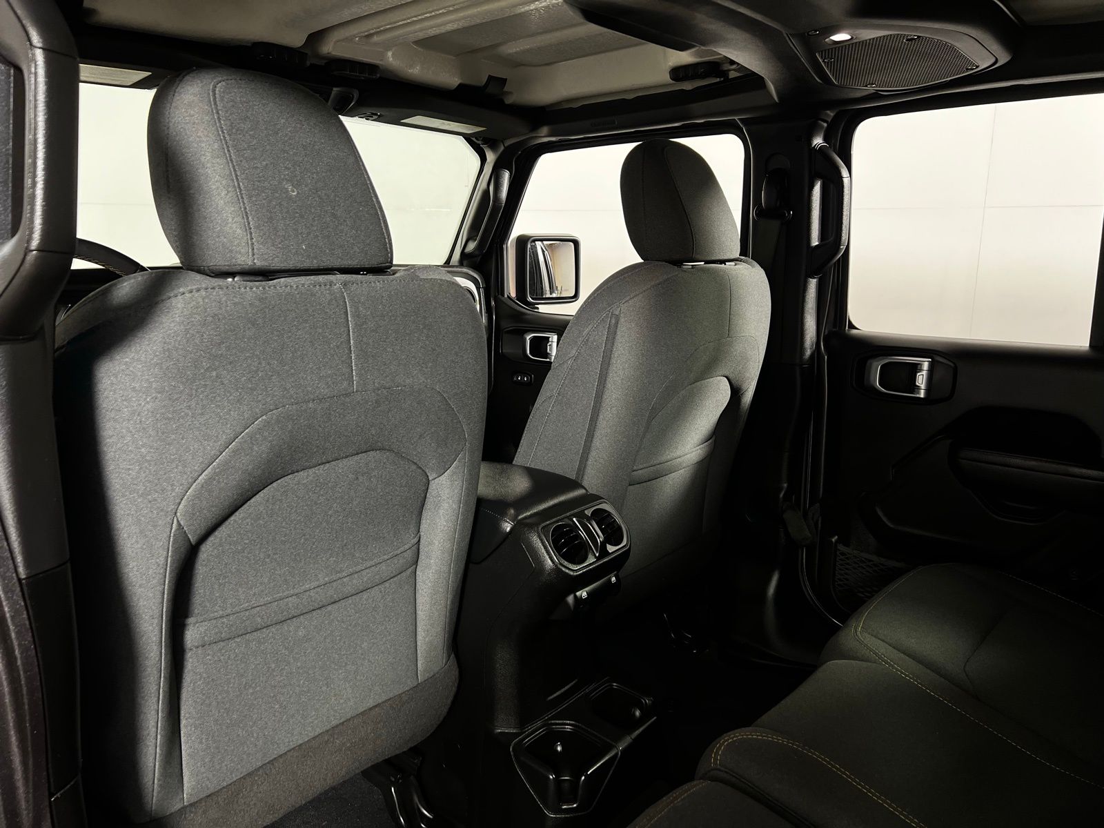 Thumbnail: 2024 Jeep Wrangler - 21