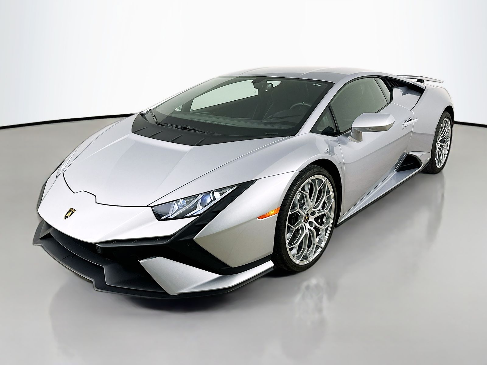 Silver 2024 Lamborghini Huracan Coupe Rear-Wheel Drive 7-Speed Manual