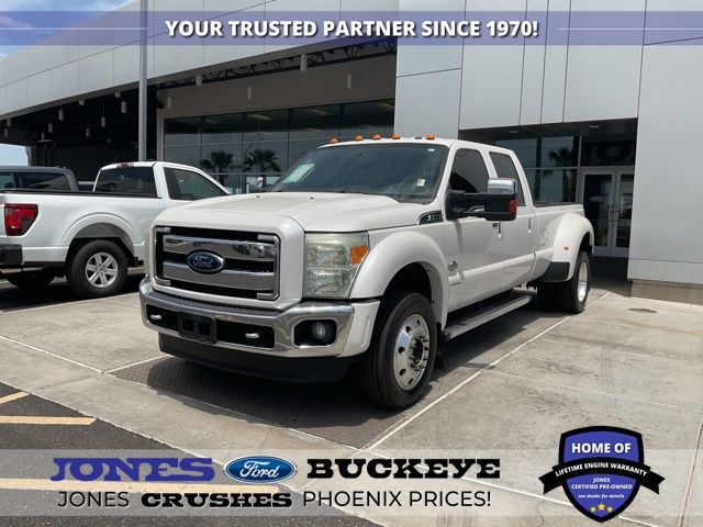 White Platinum Metallic Tri-Coat 2016 Ford F-450 Super Duty Pickup Truck Four-Wheel Drive 6-Speed Automatic