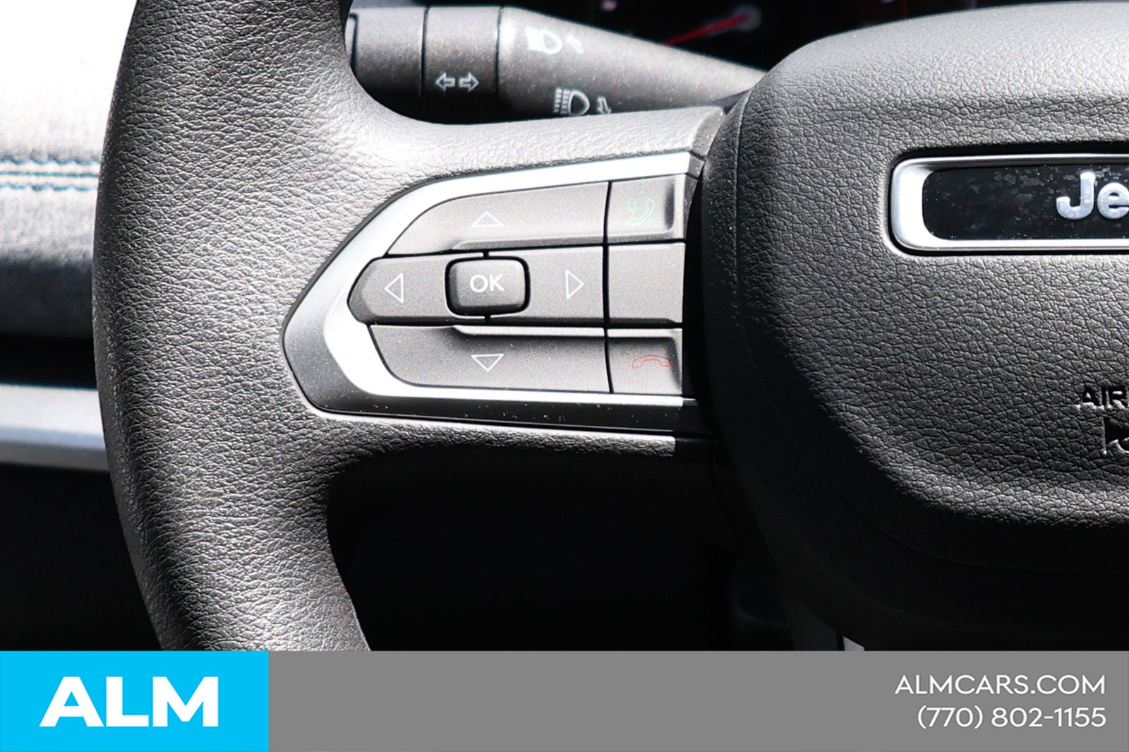 Used 2024  Jeep Sport image 27