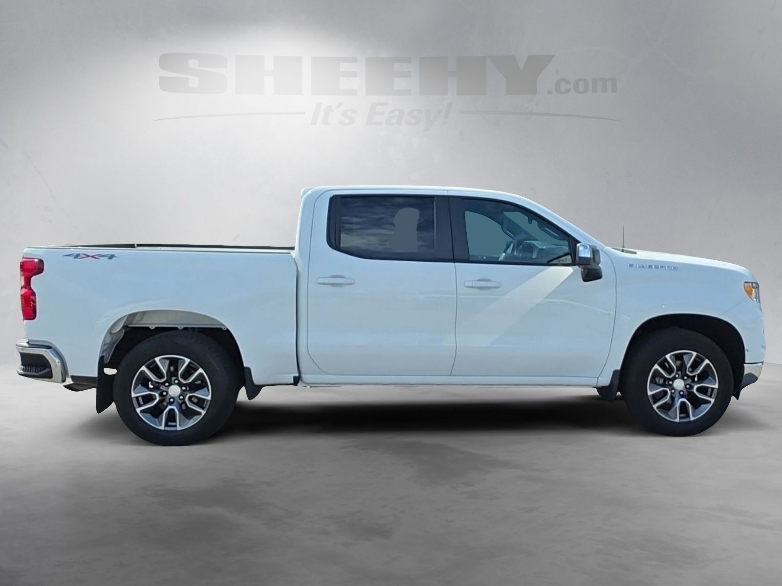 Used 2023 White Chevrolet LT image 10