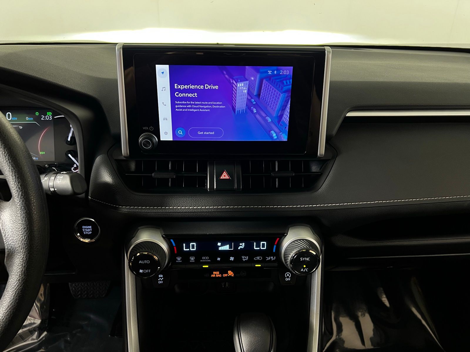 2024 Toyota RAV4 XLE 18