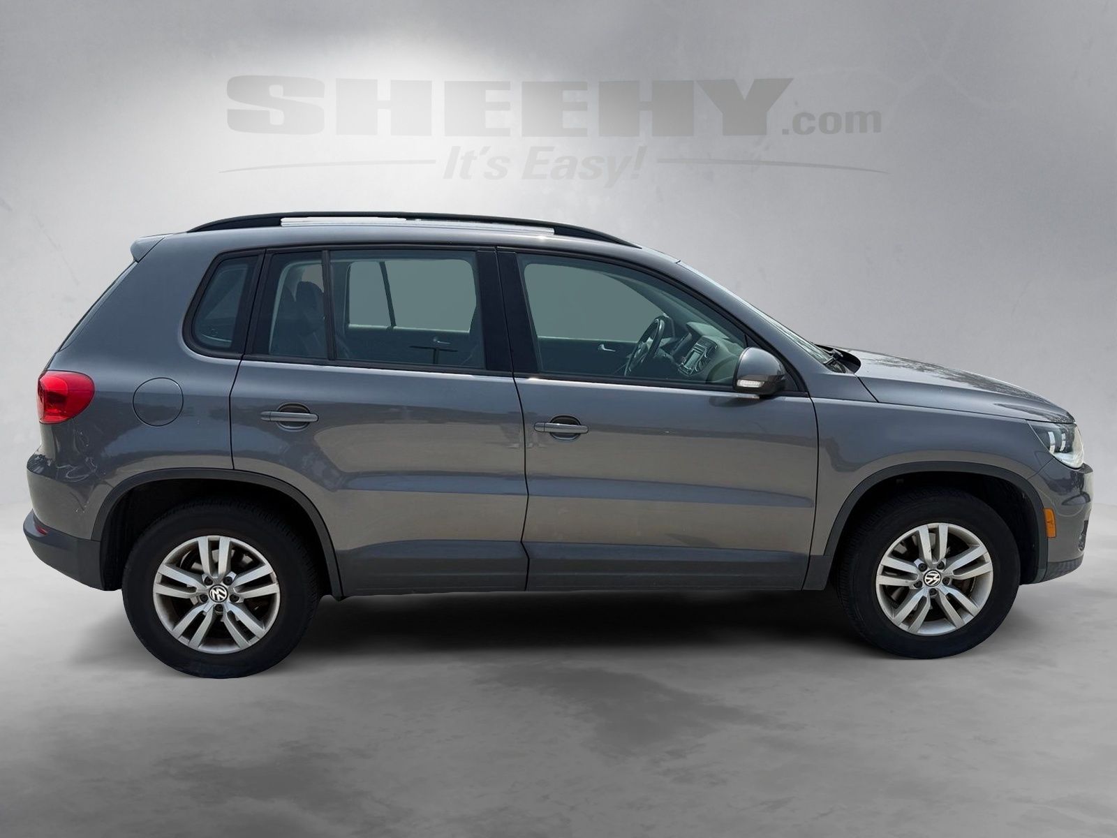 Used 2015 Gray Volkswagen S image 10