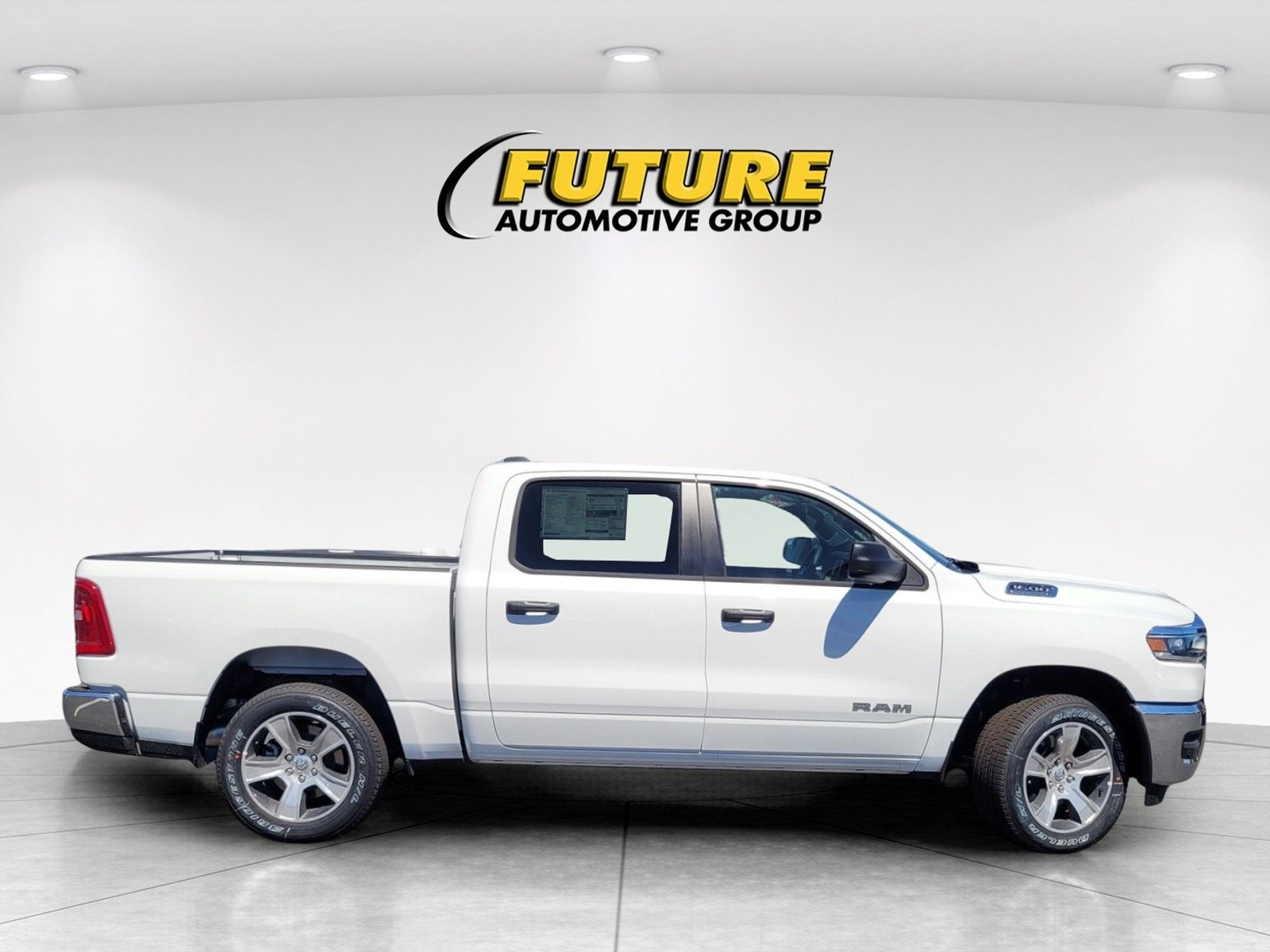 View vehicle photo 3