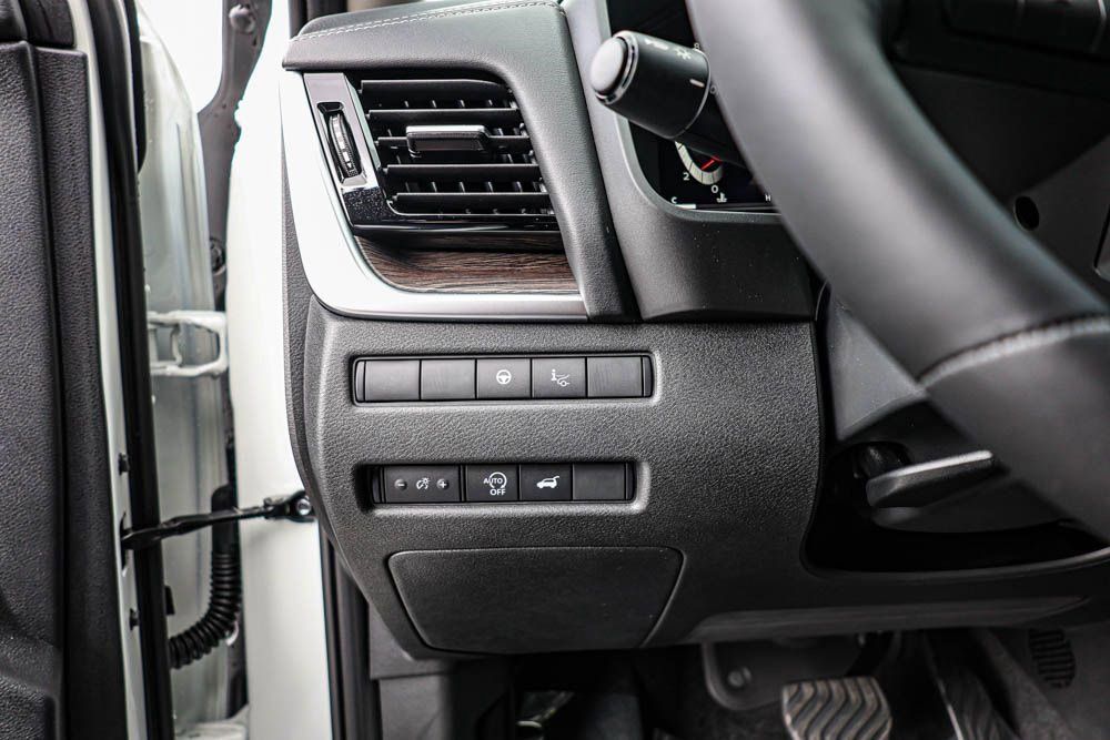 2025 Nissan Rogue Platinum photo 22