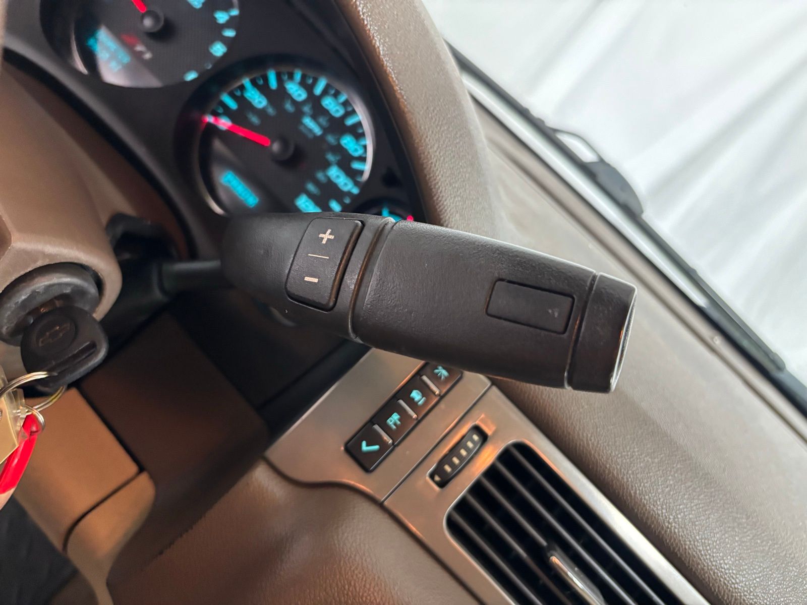 Used Car 2011 Chevrolet Tahoe  Lt For Sale Under $12,000 In Austin, Texas