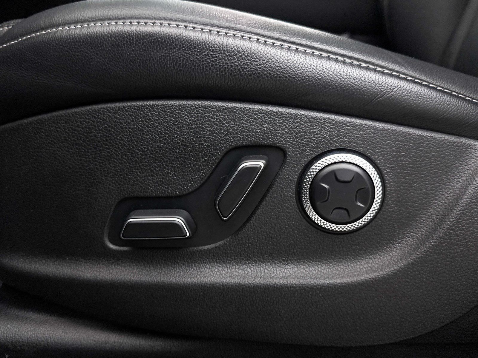 2024 GENESIS GV80 Standard - Photo 43
