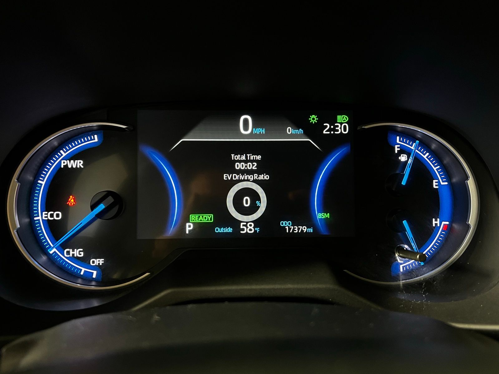 Thumbnail: 2025 Toyota RAV4 - 16