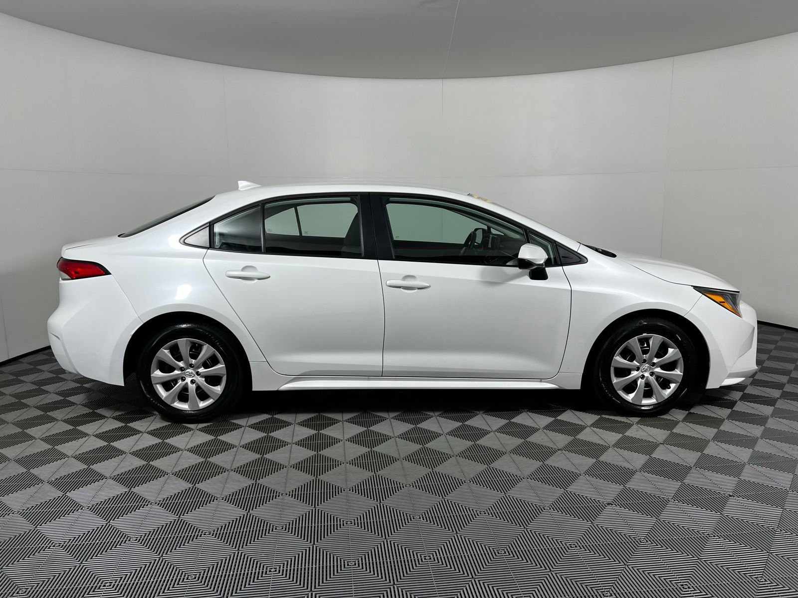 Thumbnail: 2026 Toyota Corolla - 4