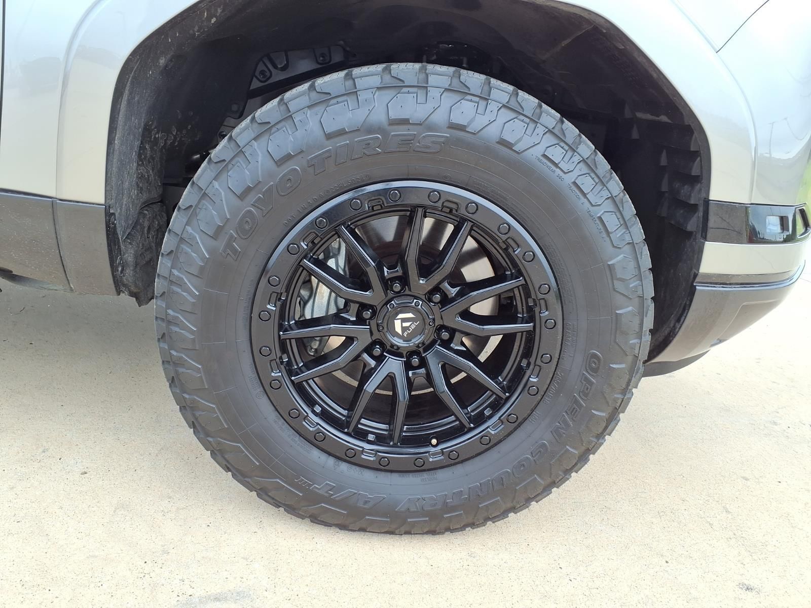 2025 Lexus GX 550 Luxury+ Silver at Gullo Toyota