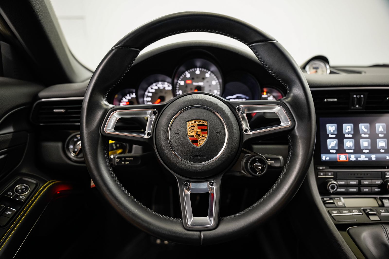 2018 Porsche 911 Carrera T — photo 11
