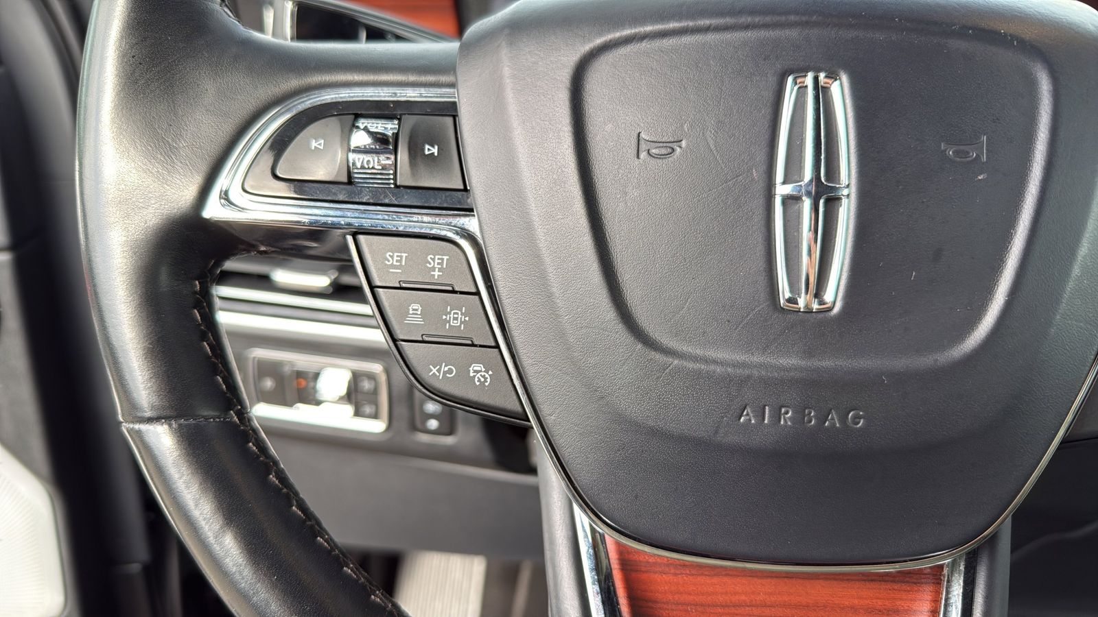 Used Car 2022 Lincoln Navigator L  Reserve For Sale Under $50,000 In Austin, Texas