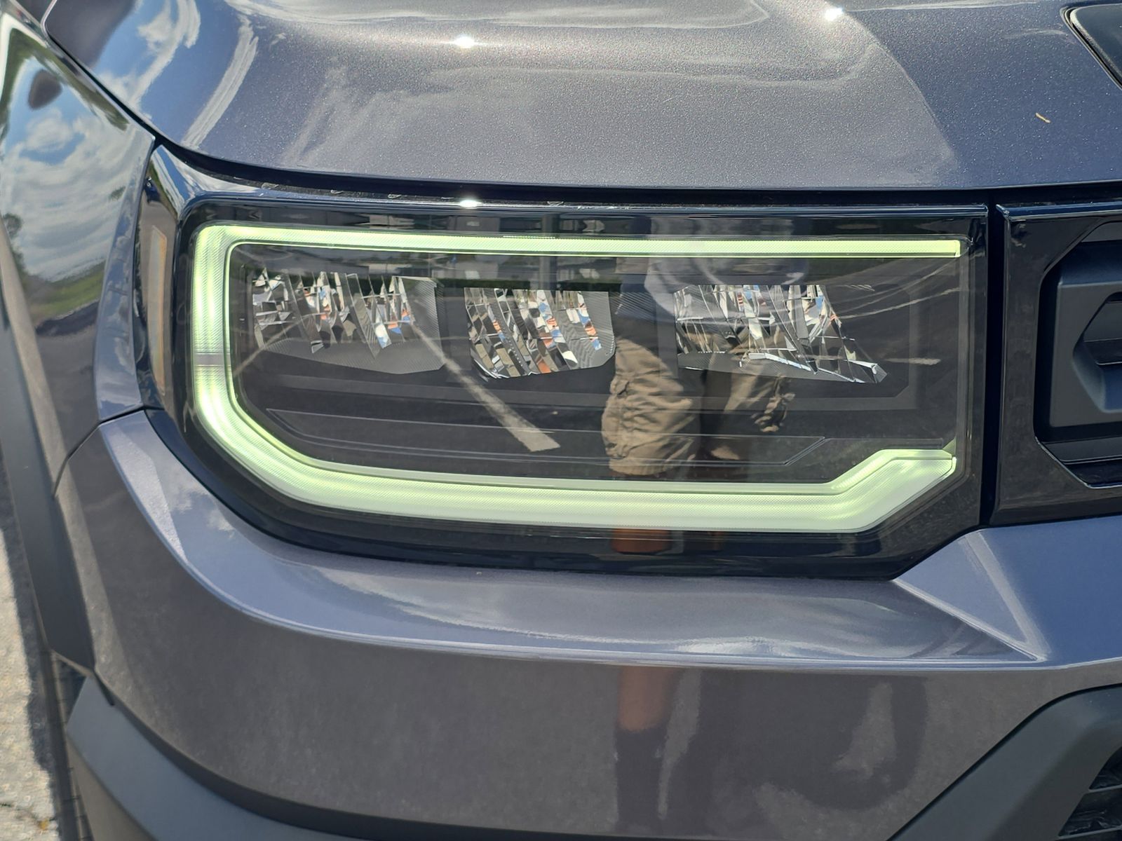 View vehicle photo 7