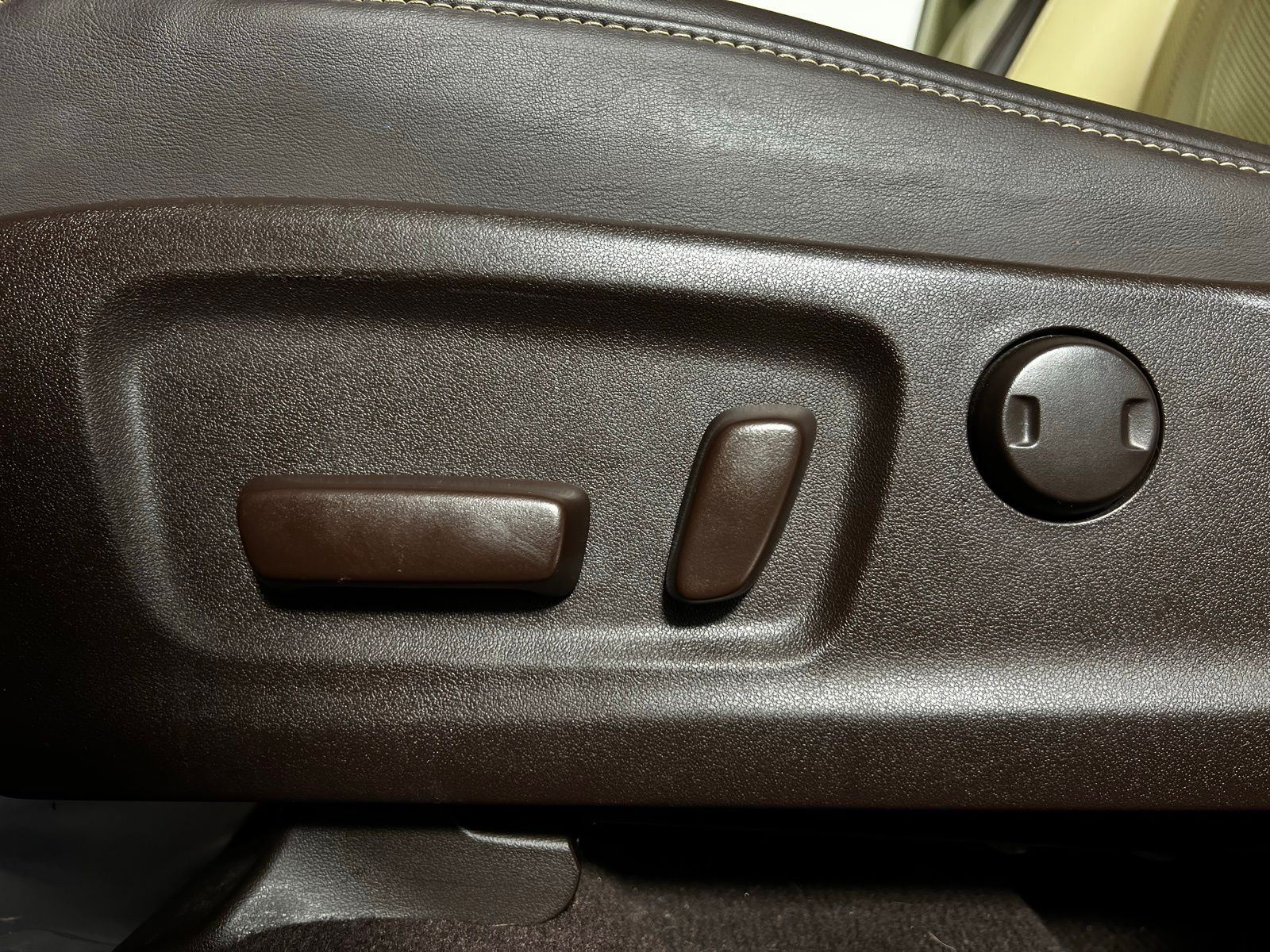 Thumbnail: 2019 Lexus RX - 14