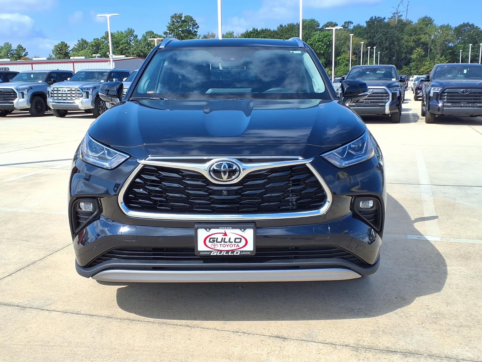 2024 Toyota Highlander Platinum Black at Toyota of Victoria