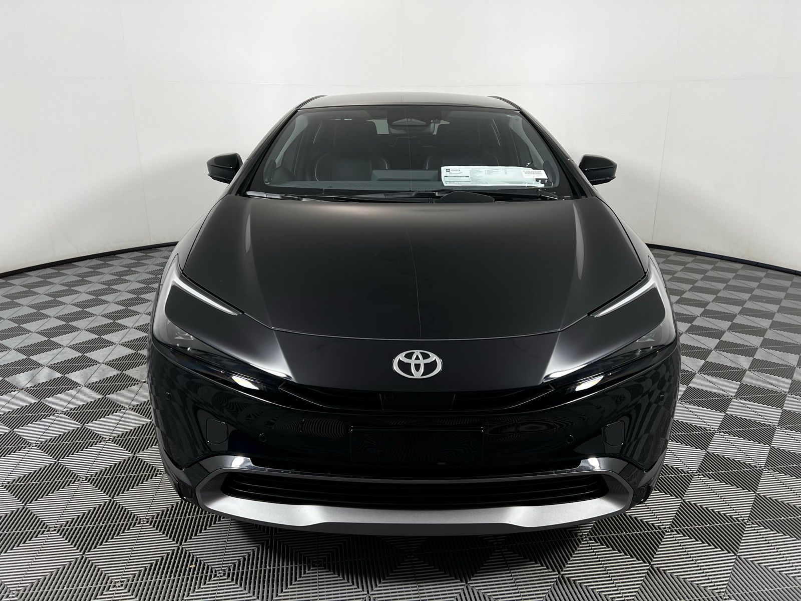 2025 Toyota Prius Limited 2