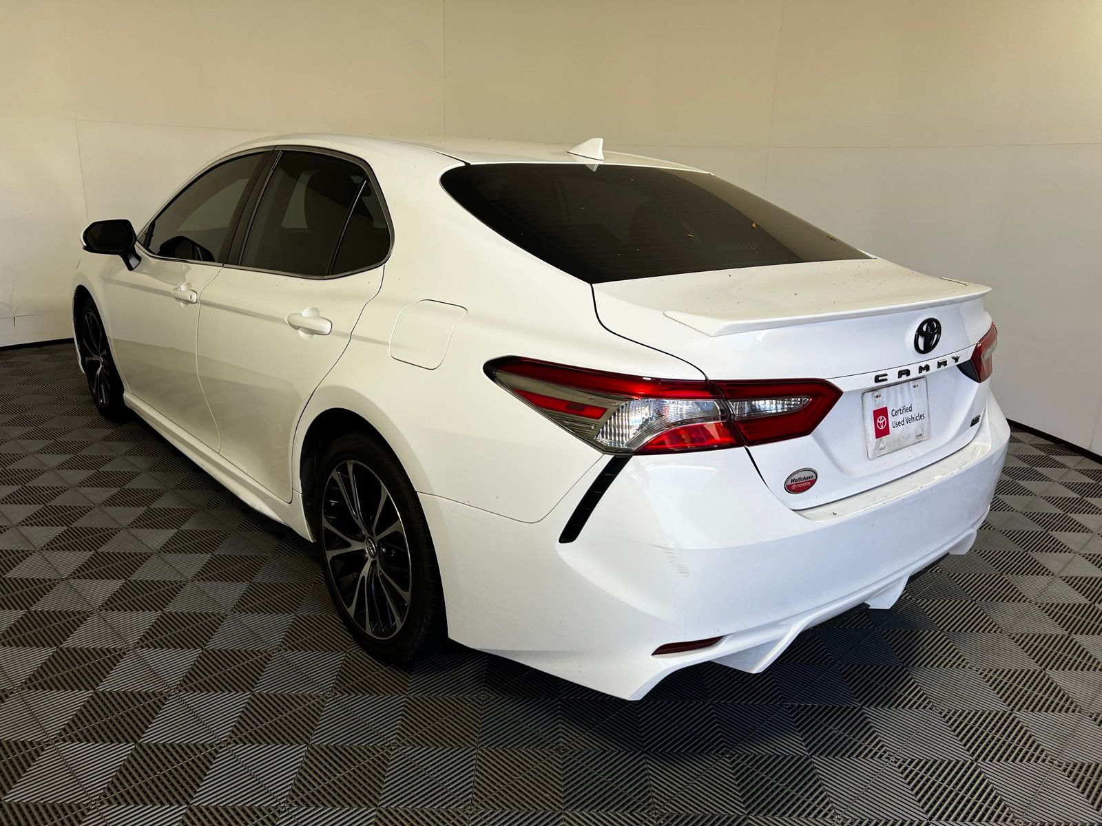 Thumbnail: 2019 Toyota Camry - 7