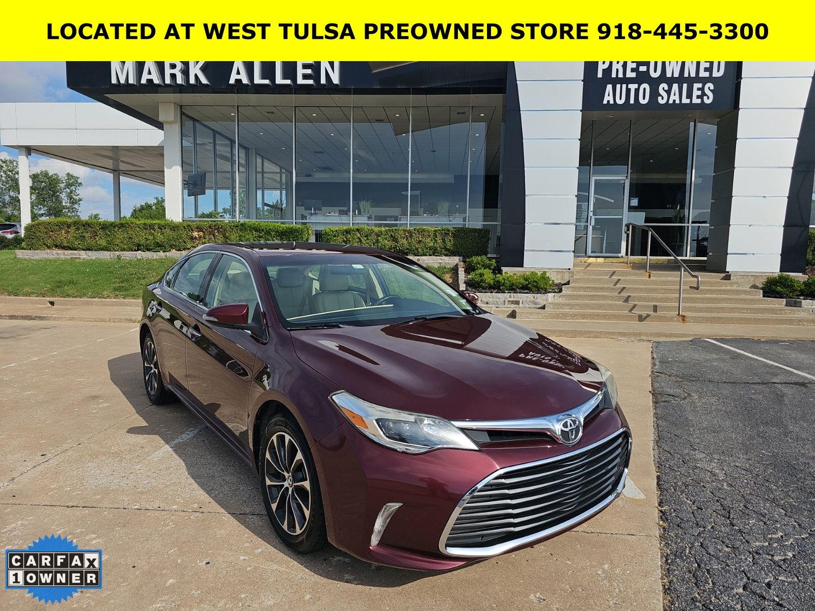 2016 Toyota Avalon XLE's photo