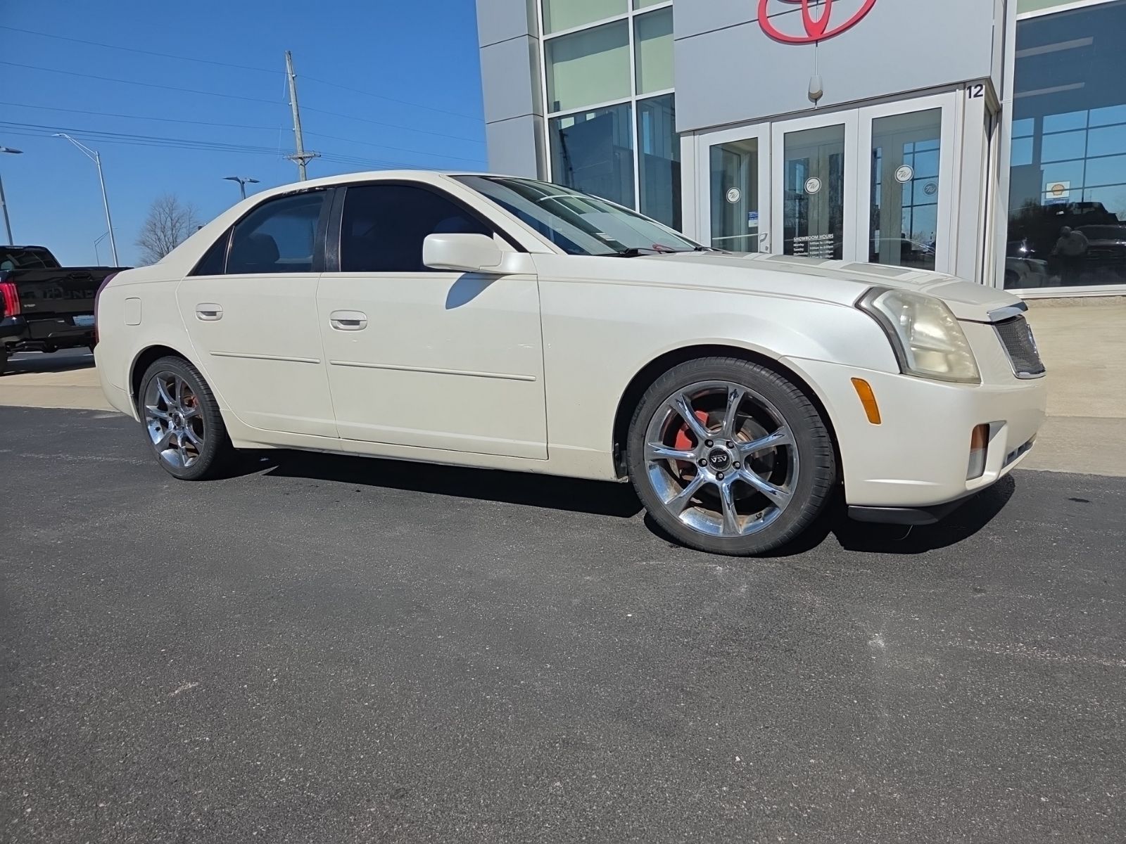 Diamond White 2003 Cadillac CTS RWD Sedan Rear-Wheel Drive 5-Speed Automatic Overdrive