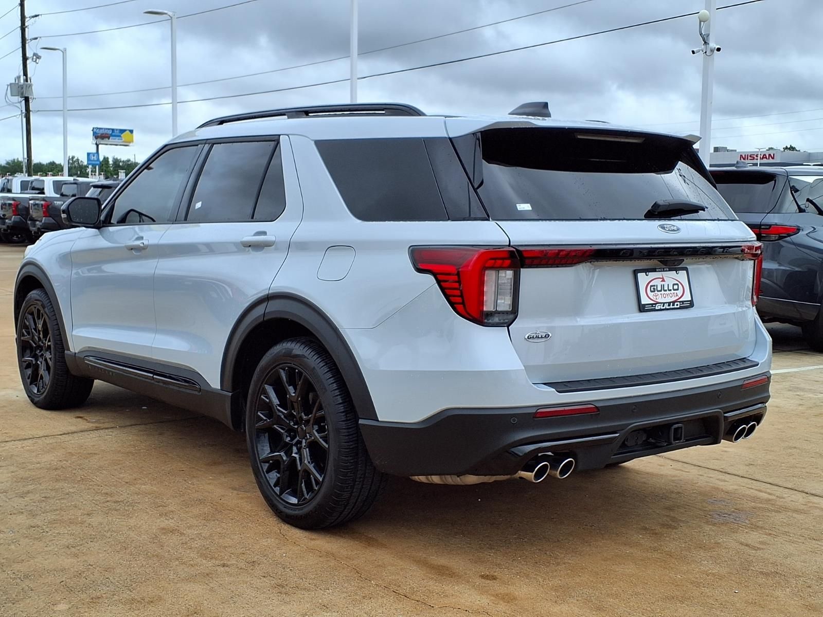 2025 Ford Explorer Platinum - 1