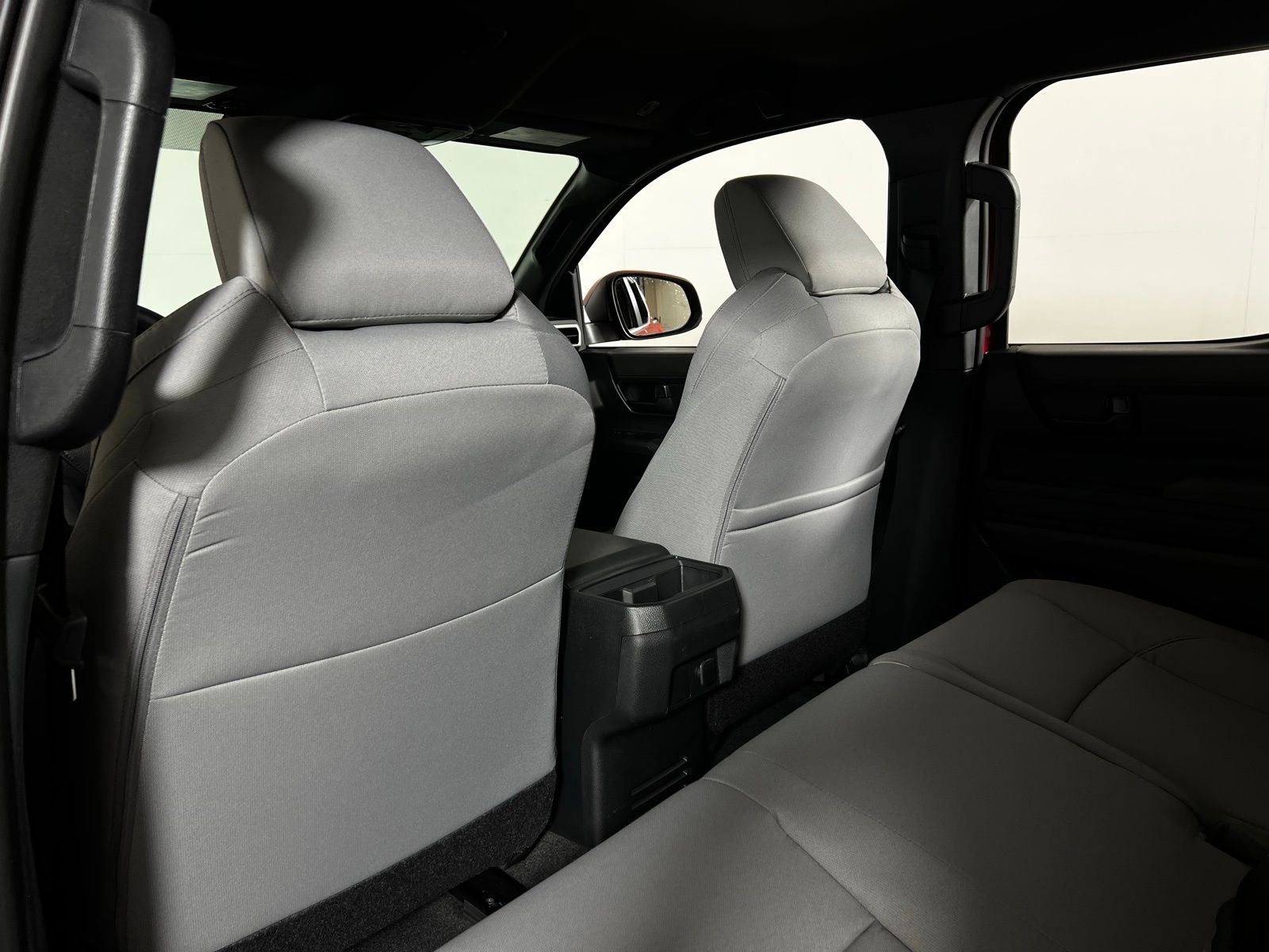 2025 Toyota Tacoma SR5 17