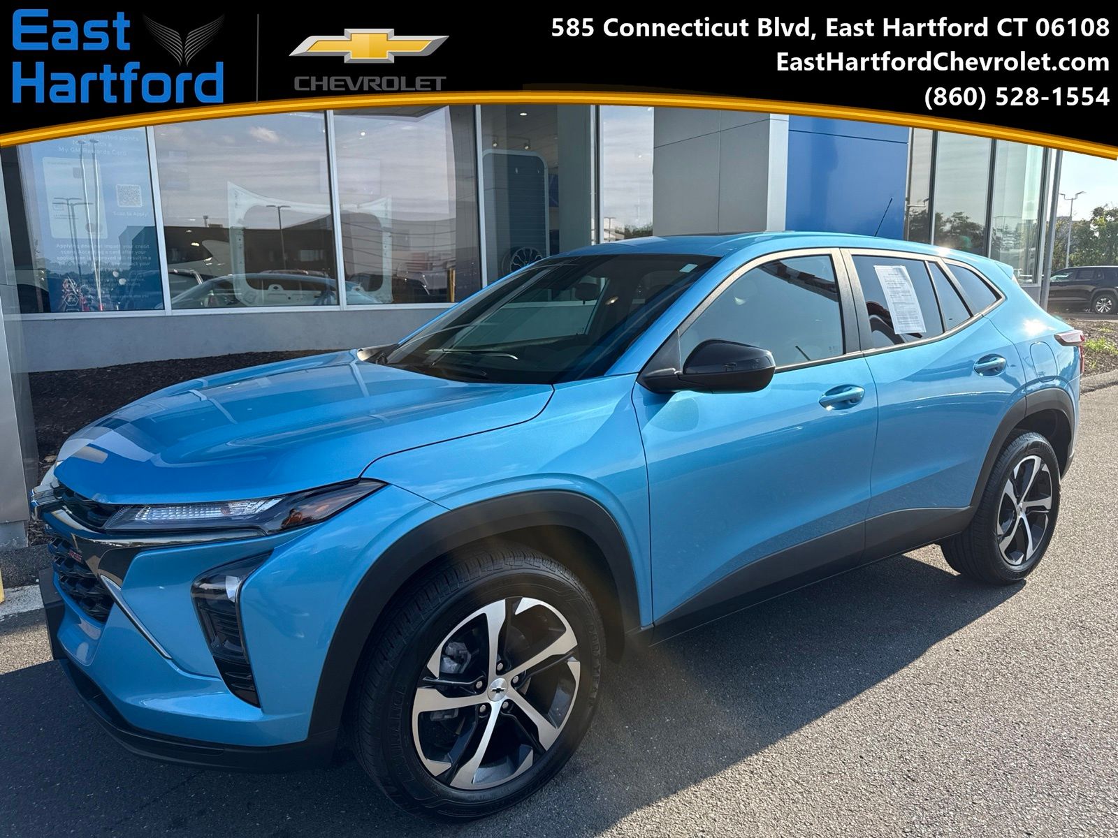 2025 Chevrolet Trax RS with 1RS FWD