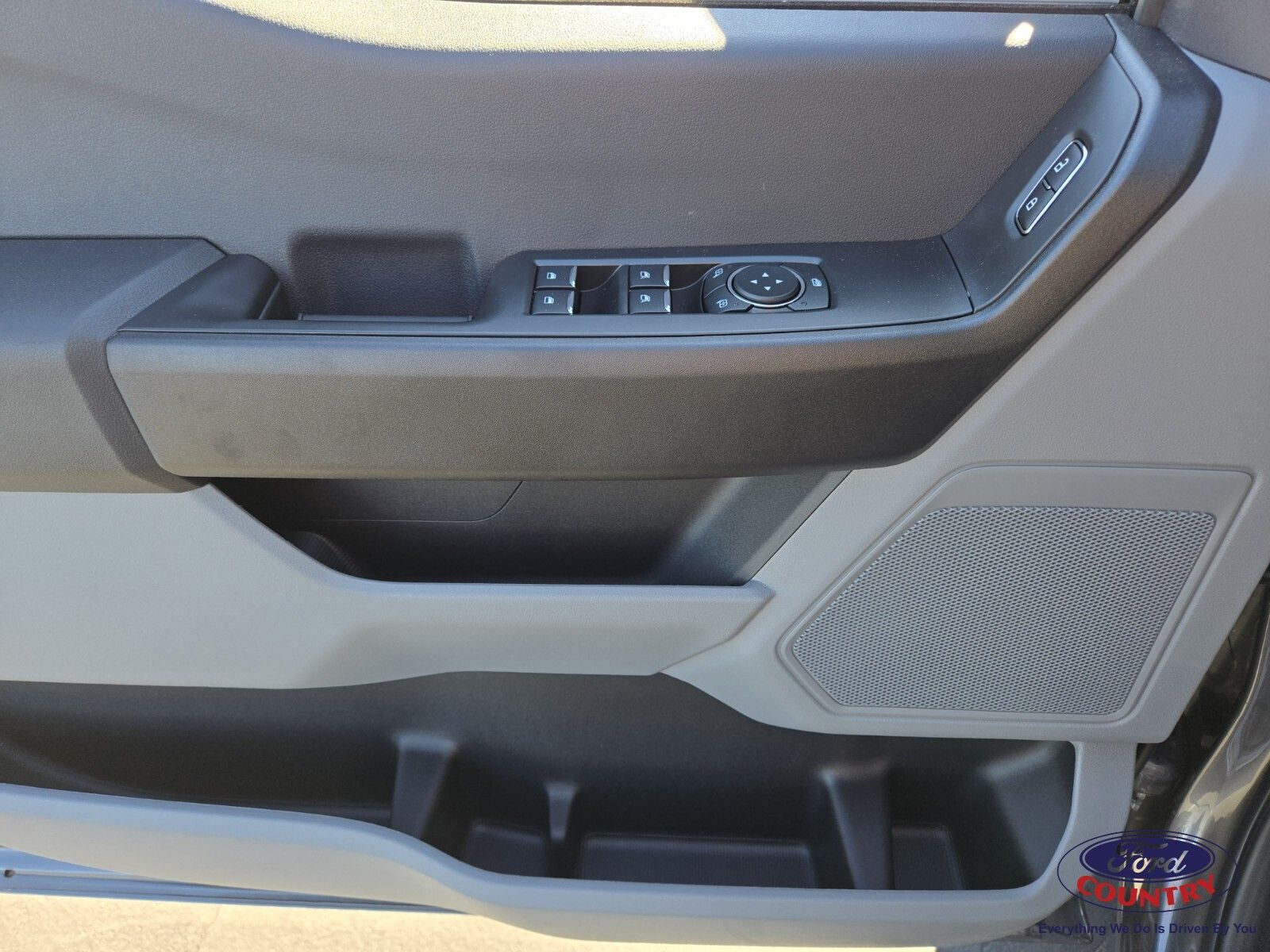 2026 Ford F-250 Super Duty XL - Photo 9