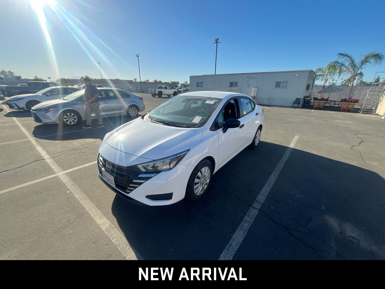 White (Fresh Powder) 2025 Nissan Versa Sedan Front-Wheel Drive Continuously Variable Transmission